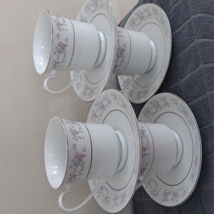 Dynasty Rapture Pattern Fine China 4 Cups & Saucers  Vintage
